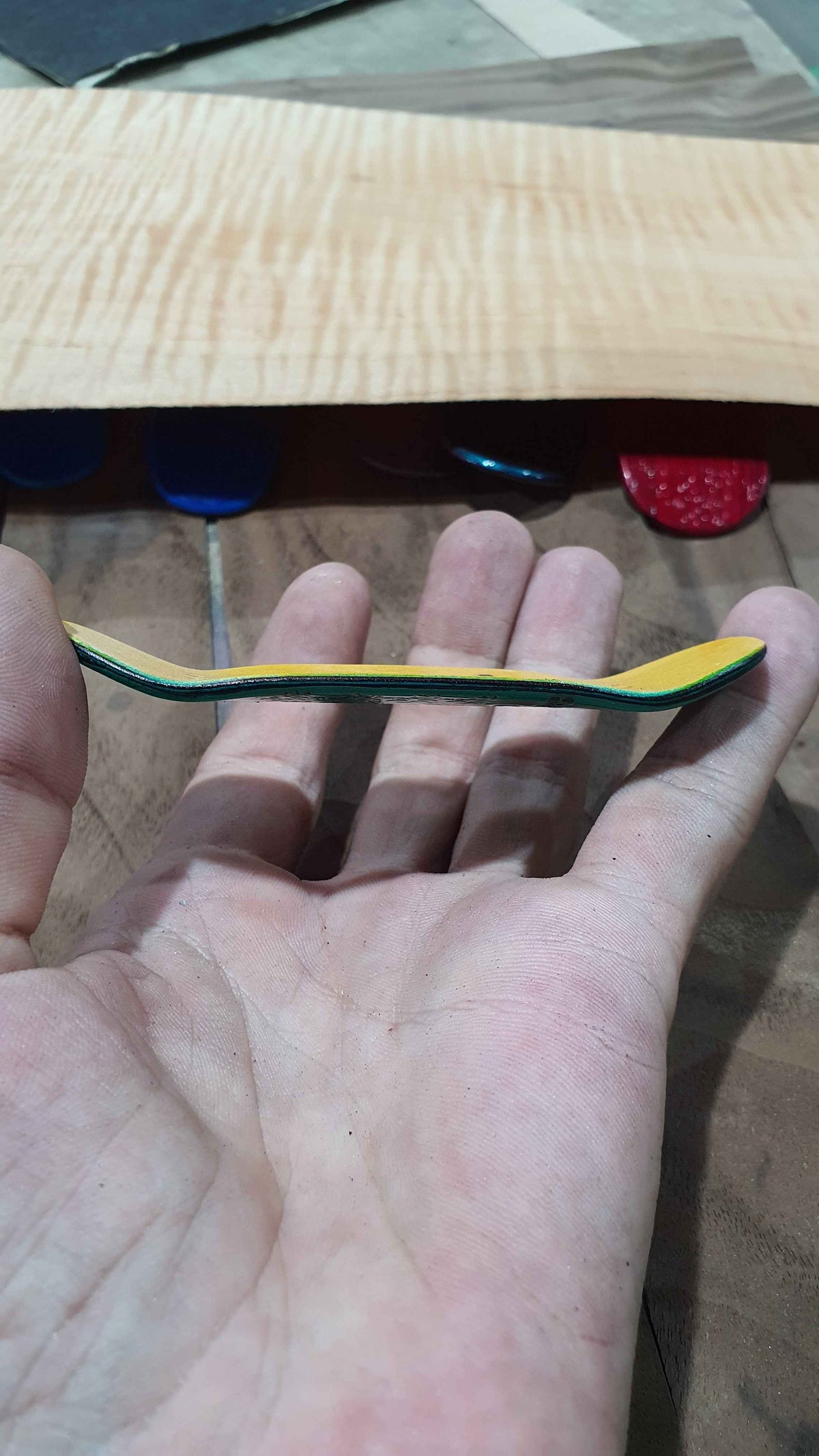 Saigon Skateboards "Cat o 9 arm" 34mm Fingerboard