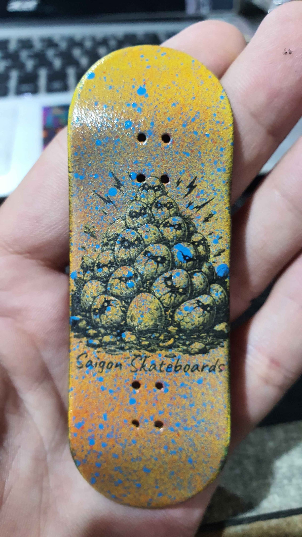 Saigon Skateboards 5-ply Canadian Maple Fingerboard 33mmx97mm Popsicle Shape Custom