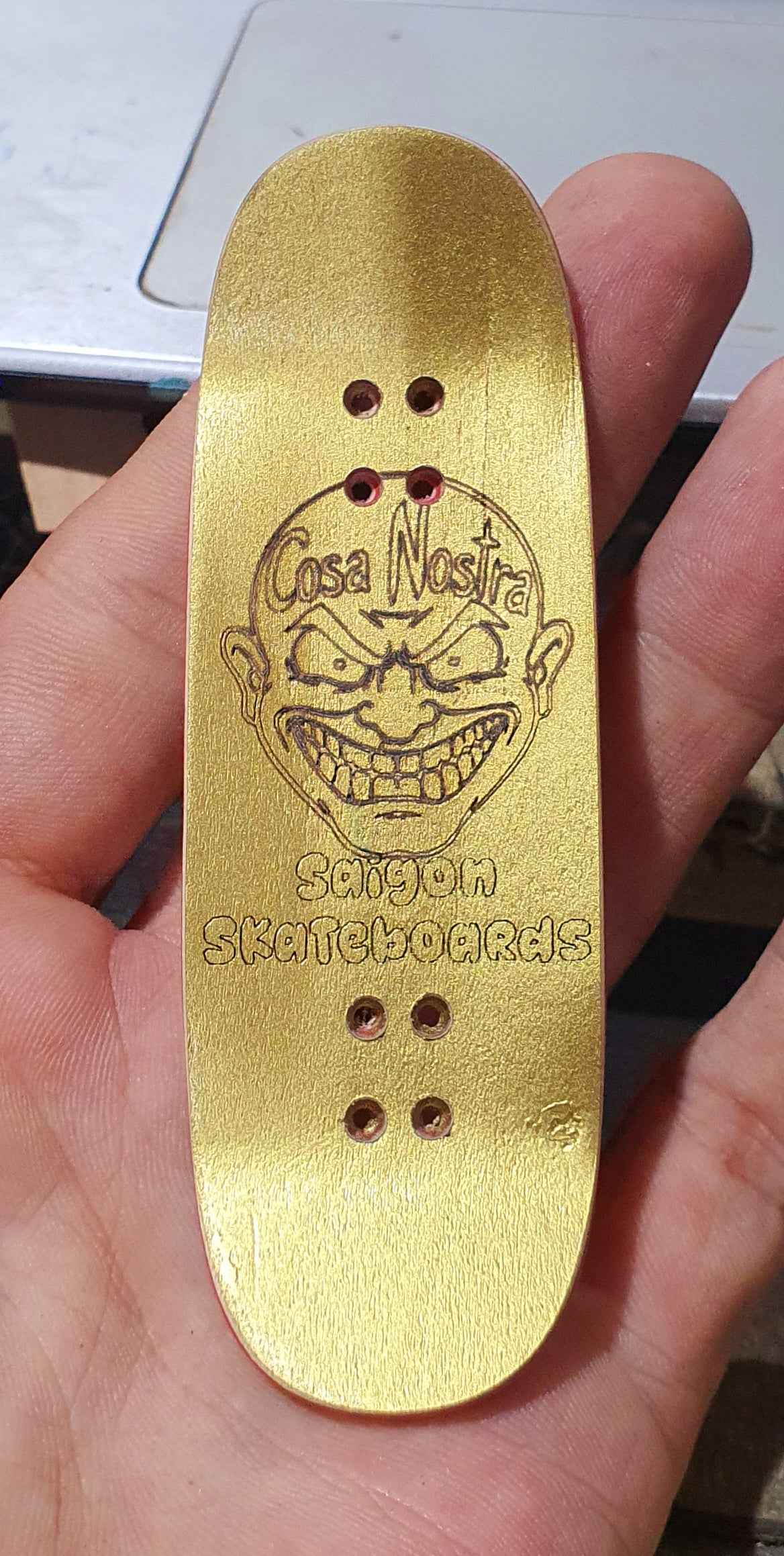 Saigon Skateboards "Cradling Hands" 34mm Fingerboard