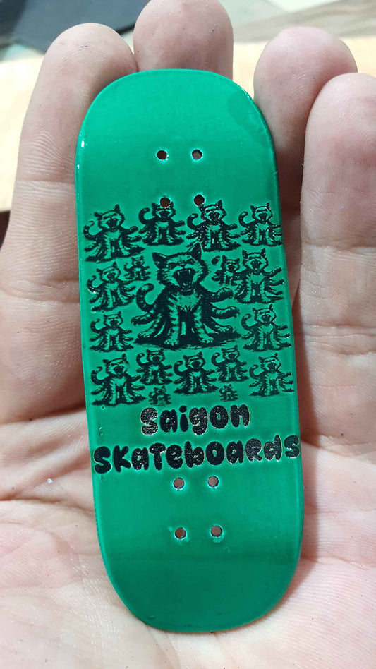 Saigon Skateboards "Cat o 9 arm" 34mm Fingerboard