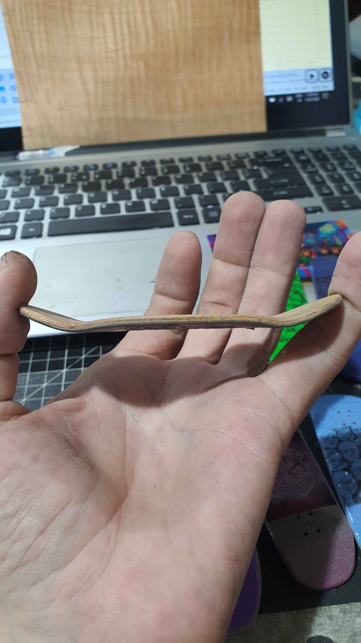 Saigon Skateboards 32mmx98mm 5-ply Canadian maple fingerboard "Voodoo"