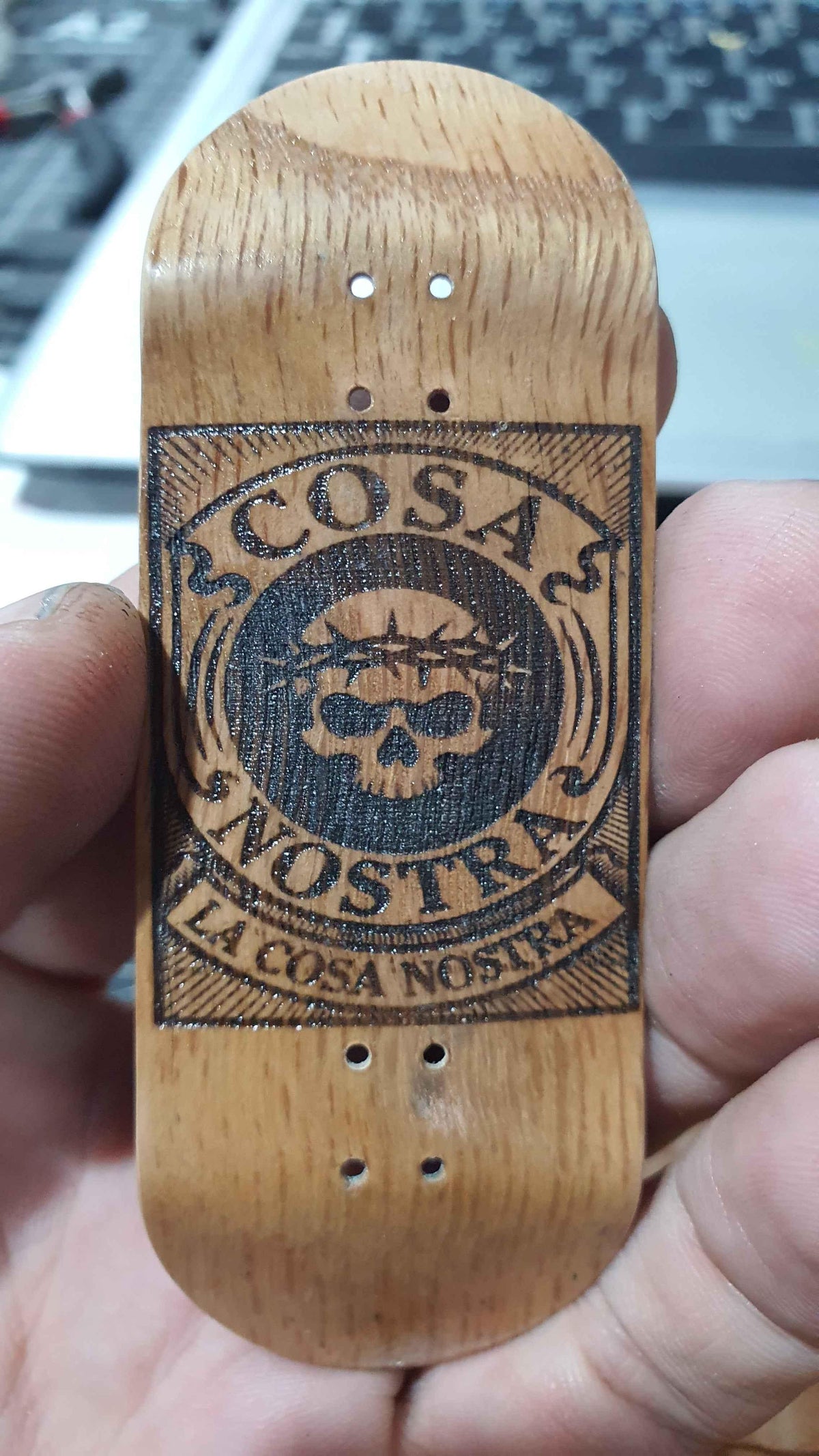 Cosa Nostra - Seal 34mm white oak and maple fingerboard