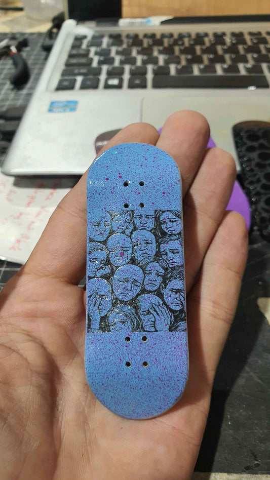 Saigon Skateboards "Faces of sadness " 34mm Fingerboard