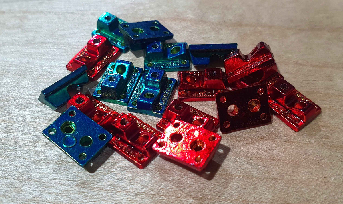 Leefai Naked Fingerboard Truck Baseplates – Limited Edition Teal & Red/Gold