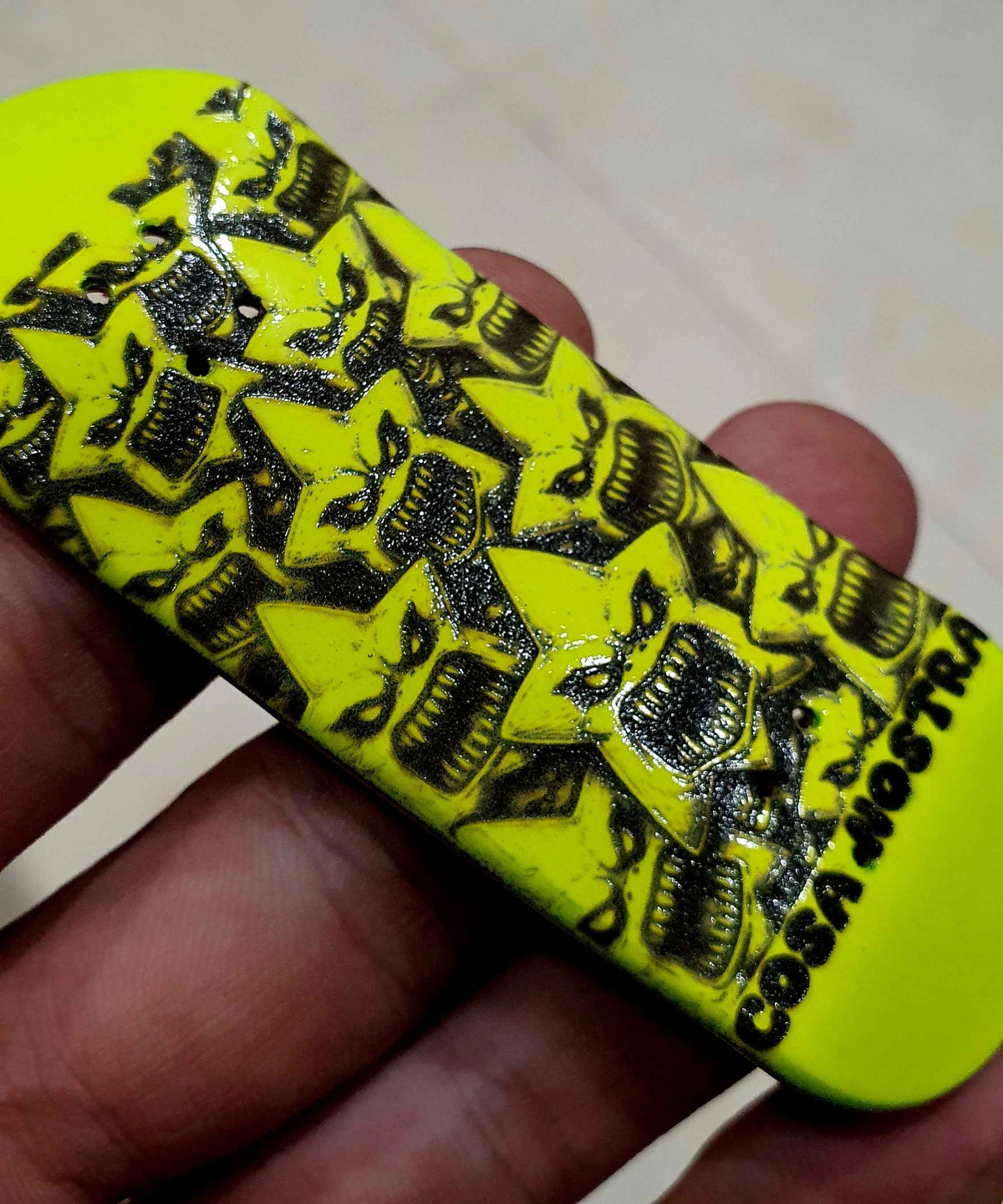 Saigon Skateboards "Raging Stars" 33.3mm Fingerboard.