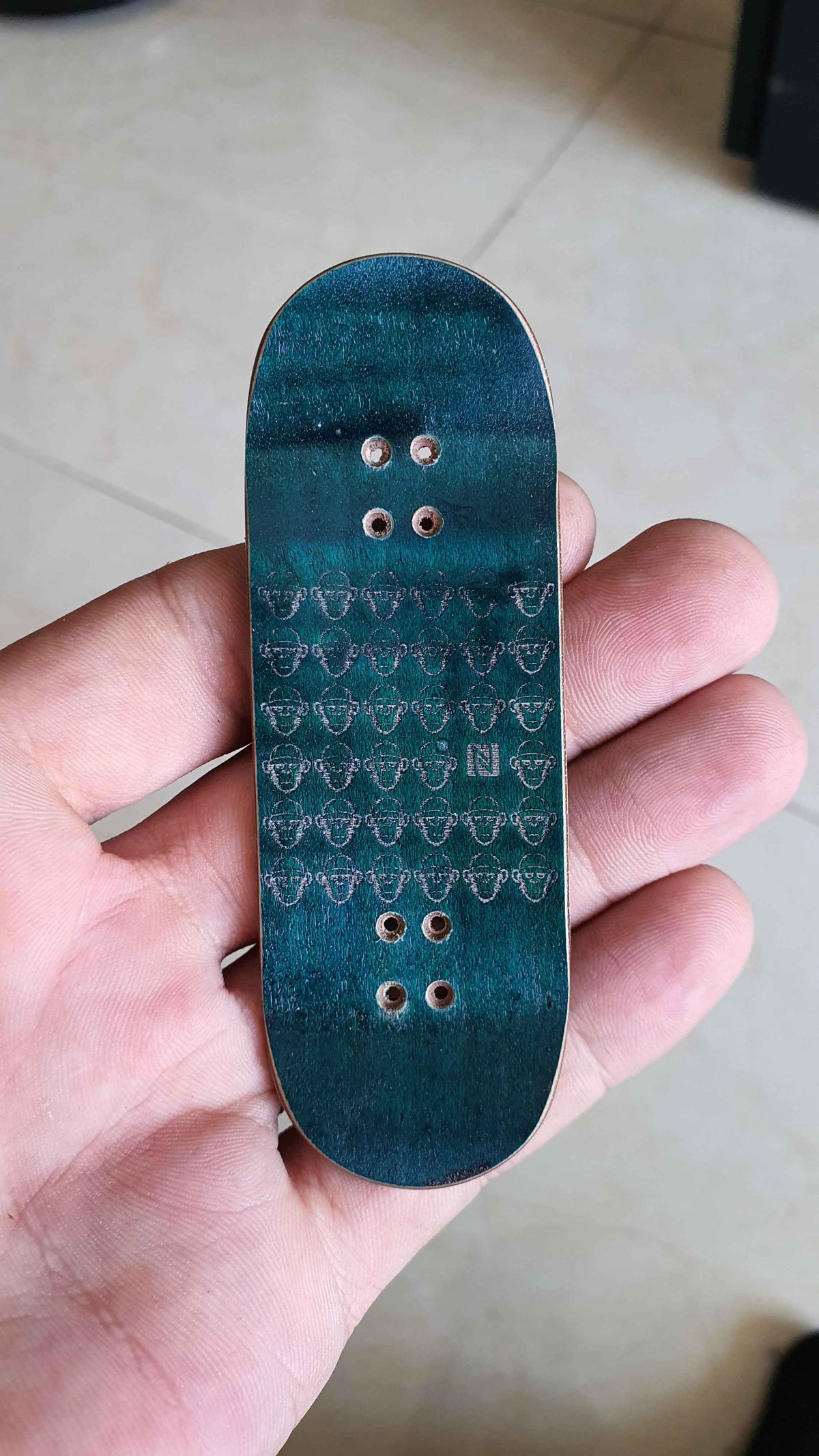 Cosa Nostra "Scream" 34mm Fingerboard. NFC Enabled.