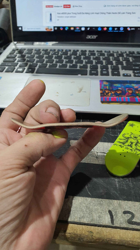 Saigon Skateboards 5-ply Canadian Maple Fingerboard 32mmx98mm Popsicle "Face"
