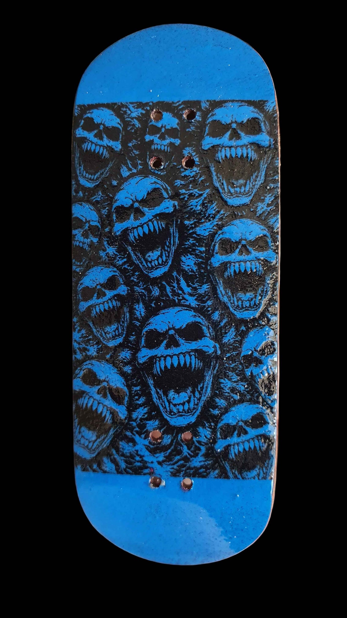 Cosa Nostra "Scream" 34mm Fingerboard. NFC Enabled.