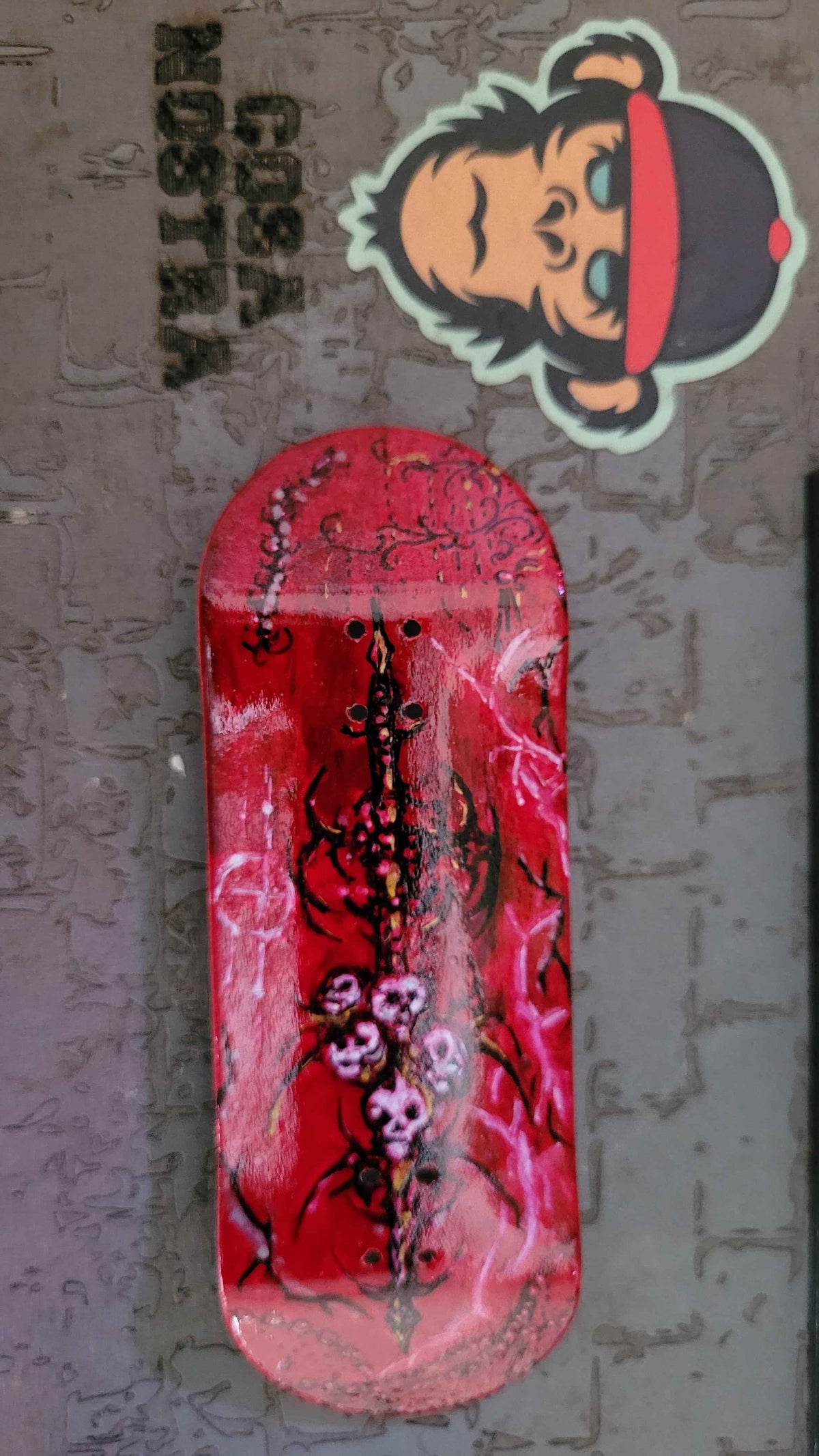 Cosa Nostra - Red Dart - 34mm Fingerboard
