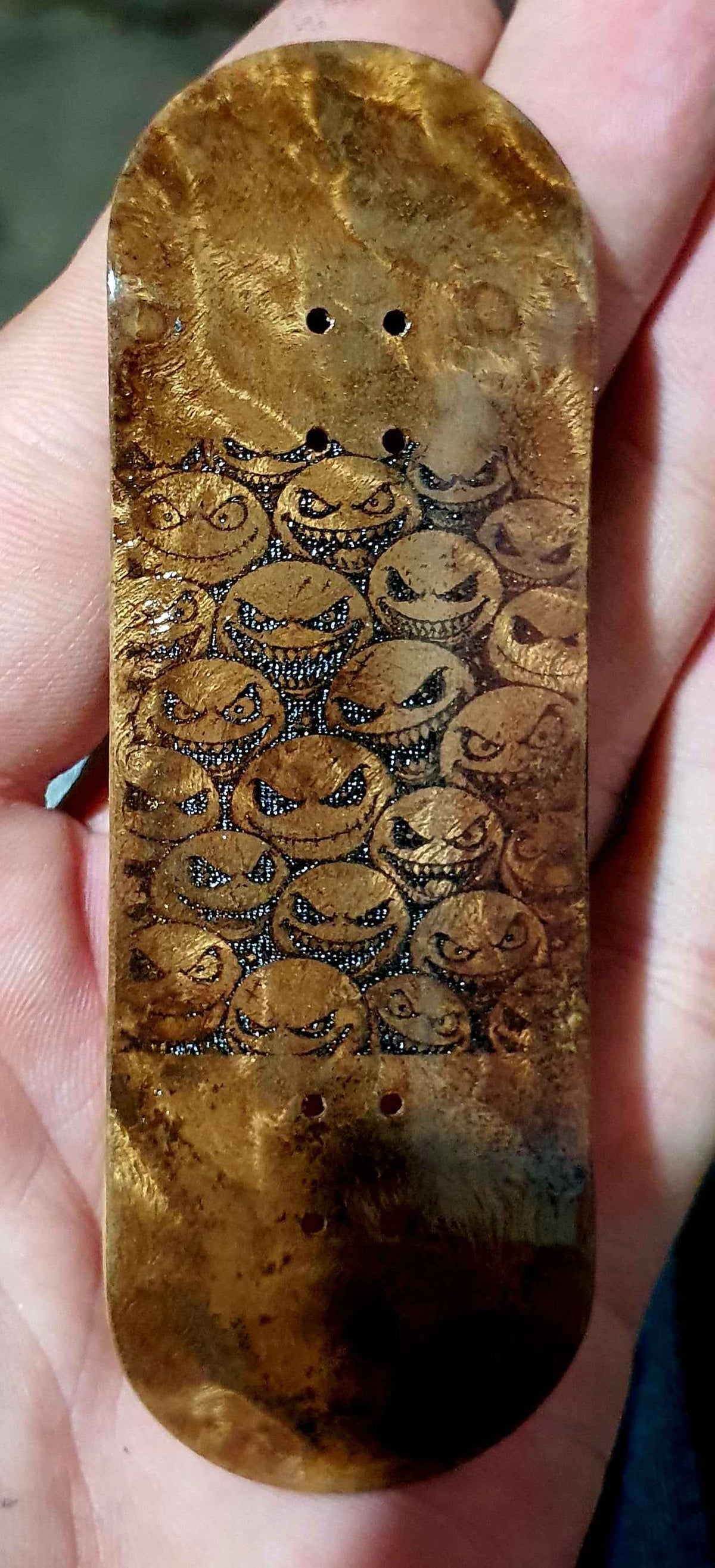 Saigon Skateboards "Burl Demons" 32mm Fingerboard Deck