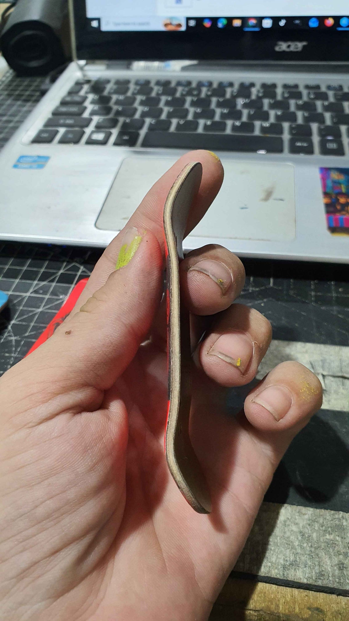 Saigon Skateboards 5-ply Canadian Maple Fingerboard 32mmx98mm Popsicle "Face"