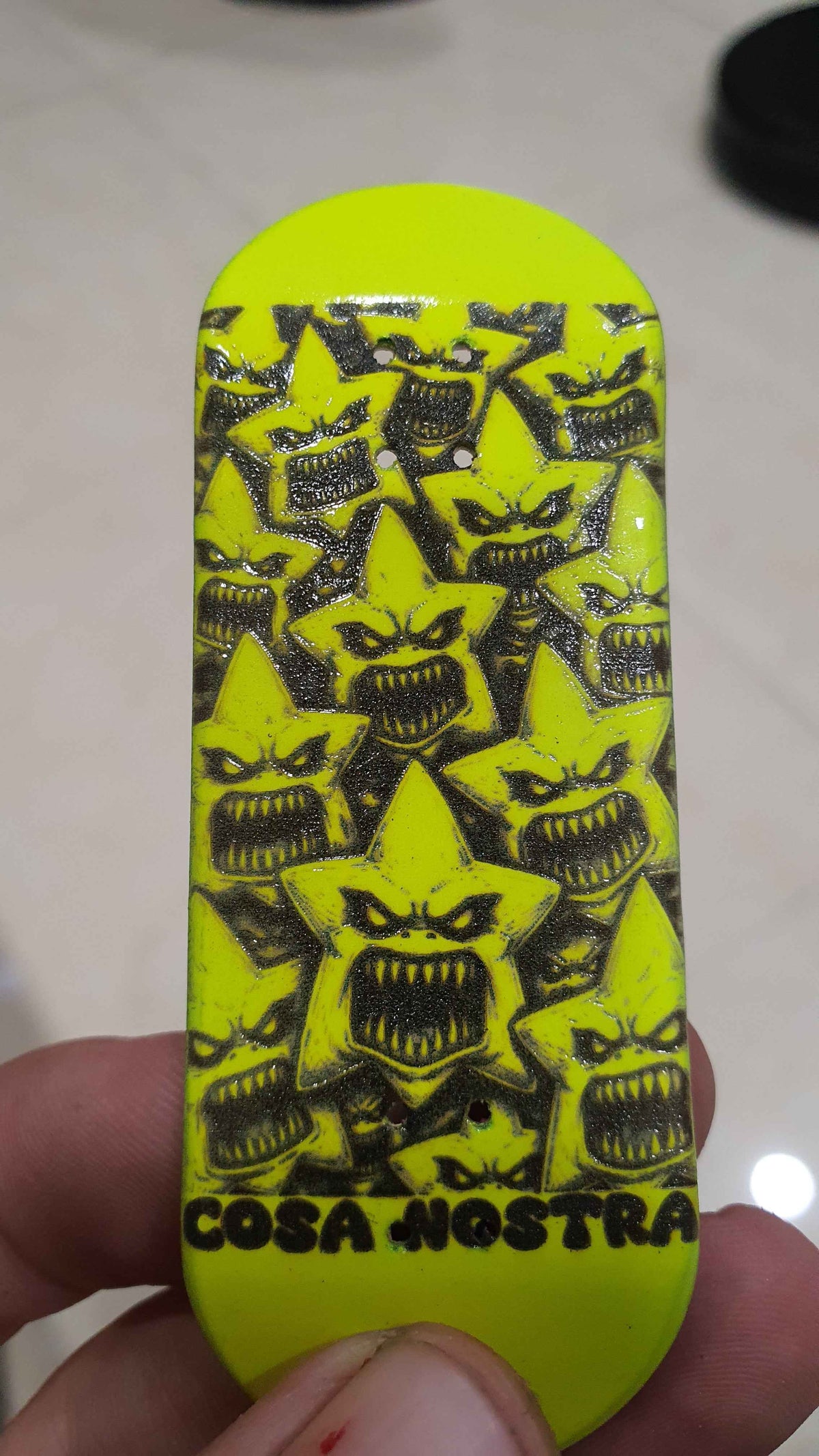 Saigon Skateboards "Raging Stars" 33.3mm Fingerboard.