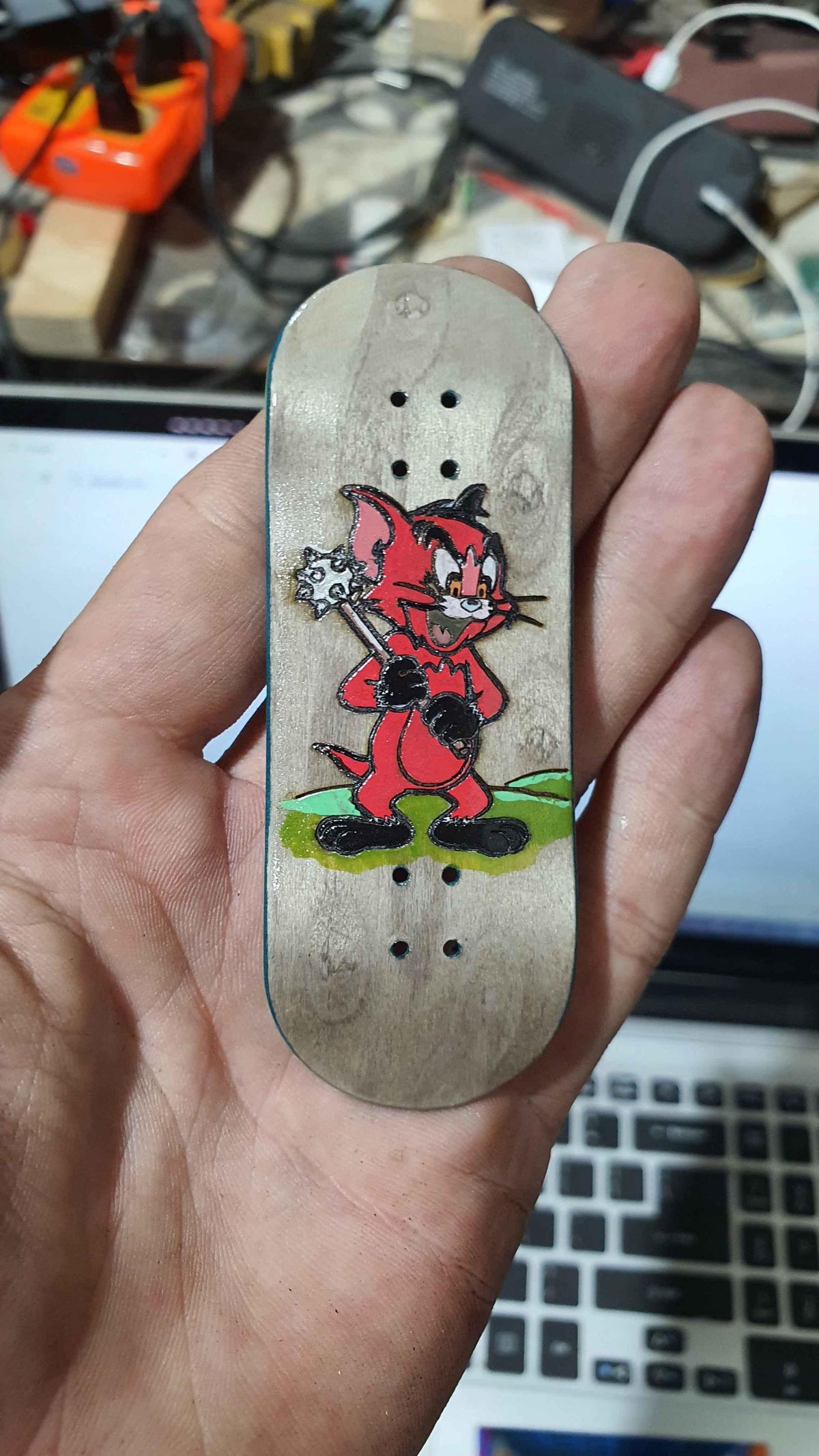 Saigon Skateboard - "Mace" 34mm Fingerboard
