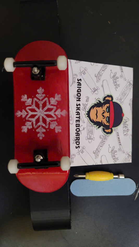 Saigon Skateboards Christmas Fingerboard Comp
