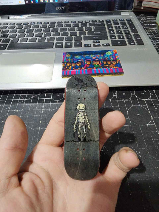 Lonely Scarecrow Fingerboard - 32mm/34mm * 100mm - Boxy - Medium Steep