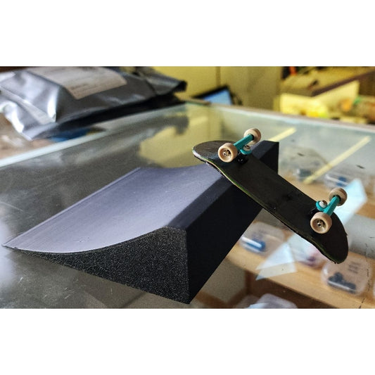 Fingerboard Skateboard Obstacle Kicker Ramp