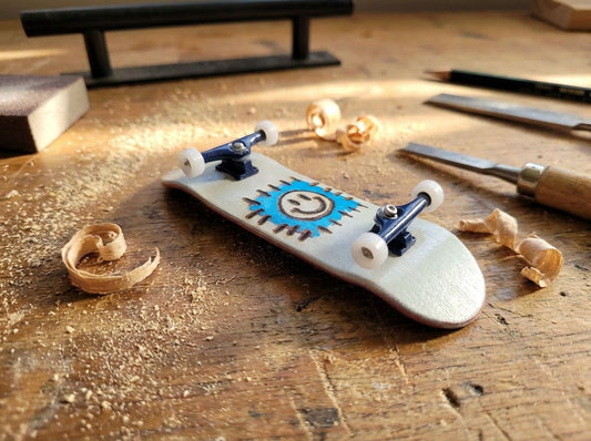 Little Smiley Patch Fingerboard - 32/33/34mm | Popsicle Shape | Saigon Skateboards