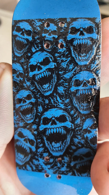 Cosa Nostra Handmade 6-Ply Canadian Maple, Ebony & White Oak 34mmx98mm Popsicle shape Fingerboard Medium- steep Kicks and concave. NFC Enabled.