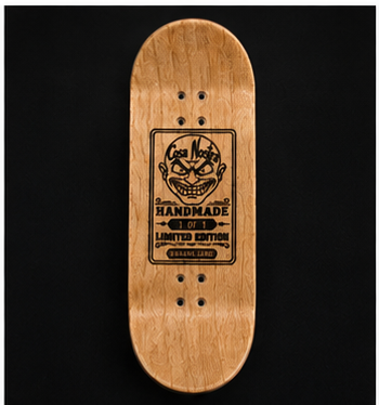 Cosa Nostra Handmade 34mm "Screaming Skulls" Fingerboard