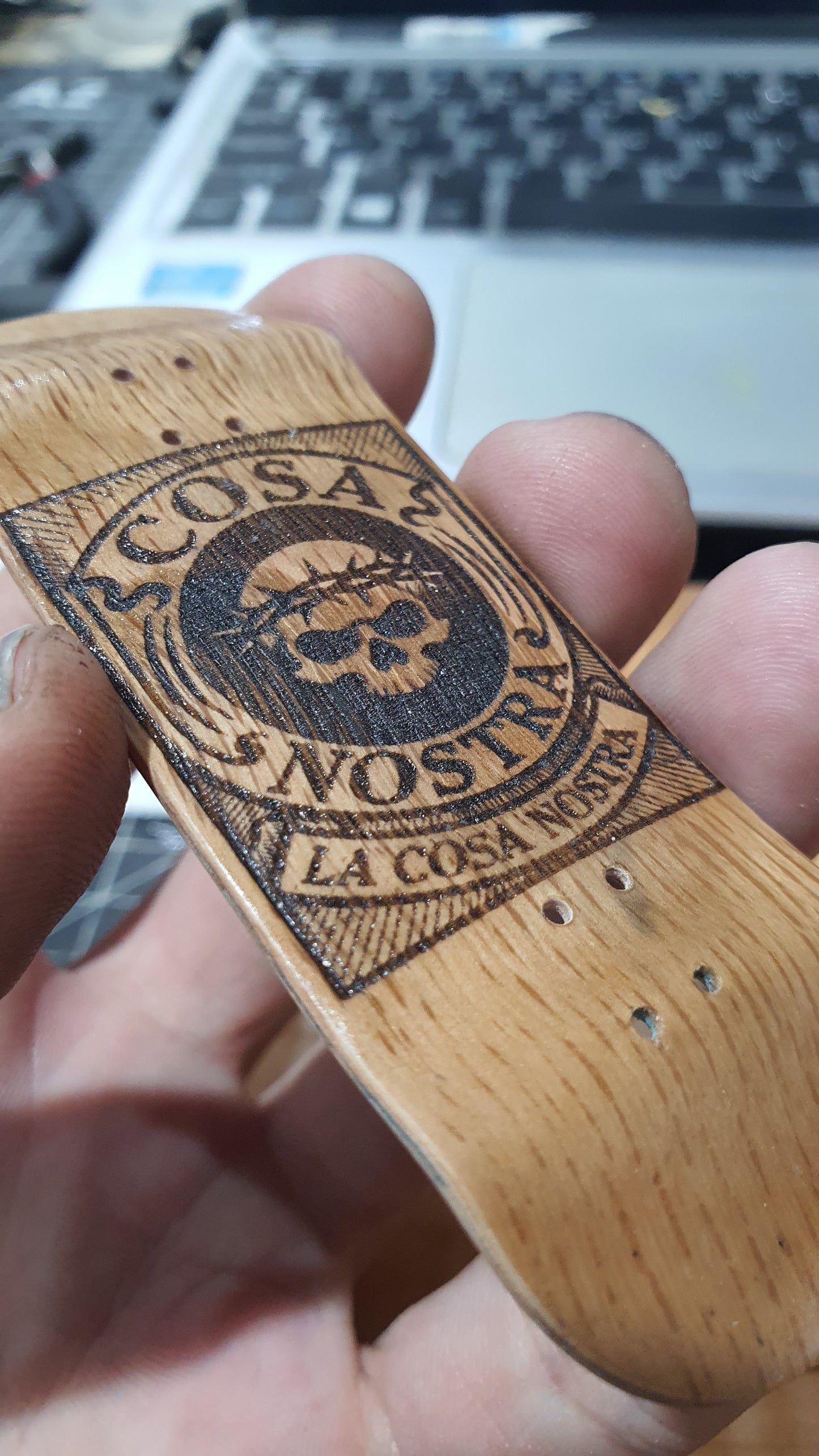 Cosa Nostra - Seal 34mm white oak and maple fingerboard