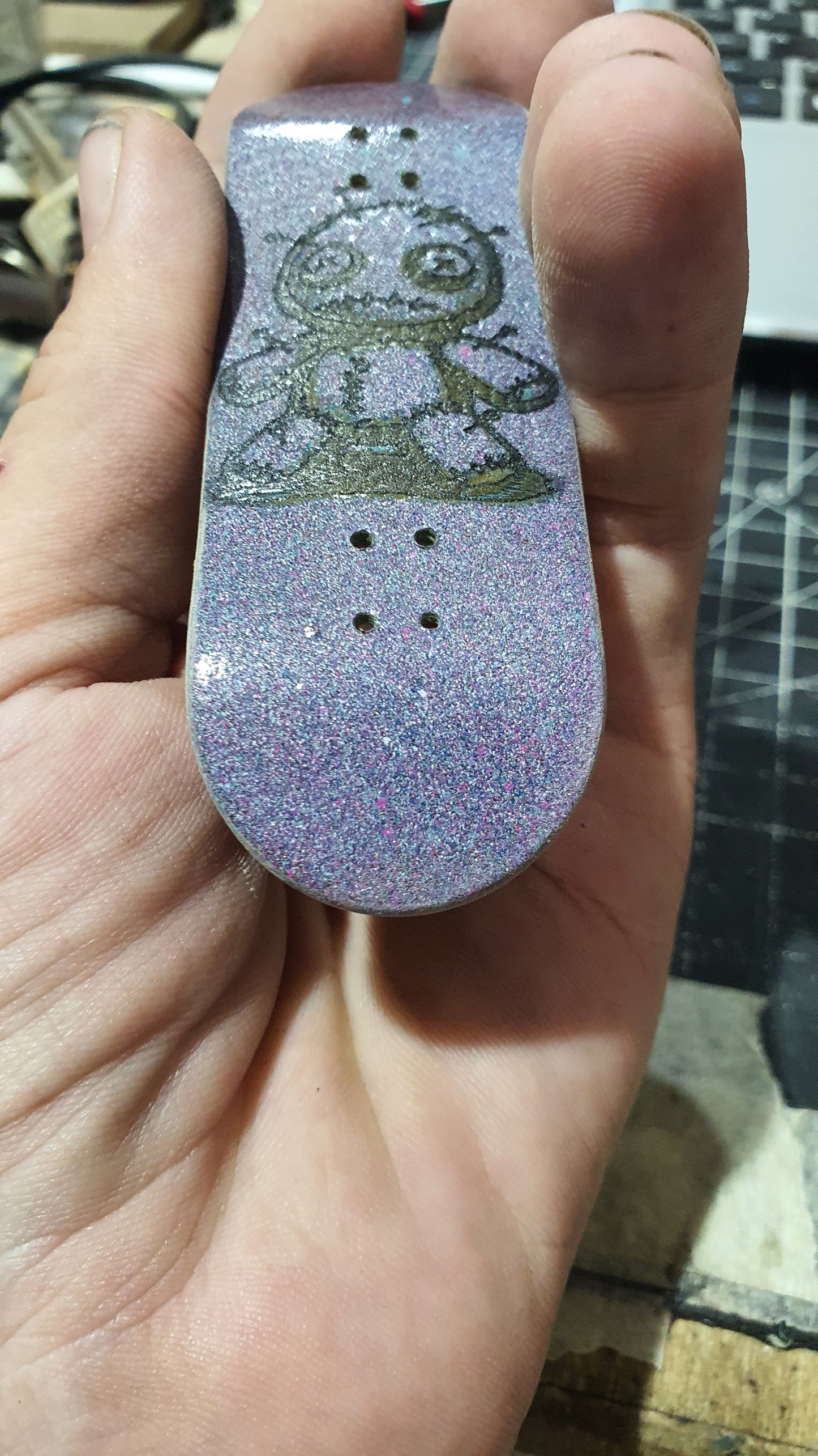 Saigon Skateboards 32mmx98mm 5-ply Canadian maple fingerboard "Voodoo"