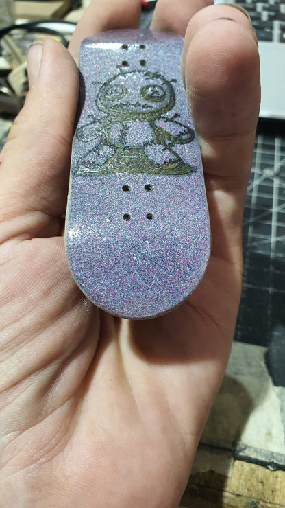 Saigon Skateboards 32mmx98mm 5-ply Canadian maple fingerboard "Voodoo"