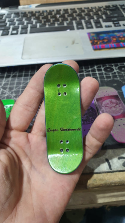 Saigon Skateboards 5-ply Canadian Maple Fingerboard 32mmx98mm "C.R.E.A.M"