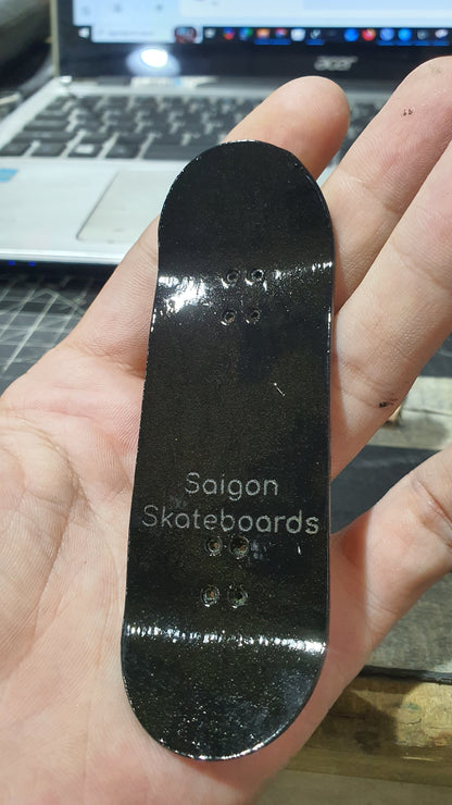 Saigon Skateboards 5-ply Canadian Maple Fingerboard 33mmx97mm Popsicle "Tattoo Face"