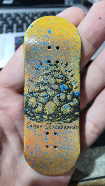 Saigon Skateboards 5-ply Canadian Maple Fingerboard 33mmx97mm Popsicle Shape Custom