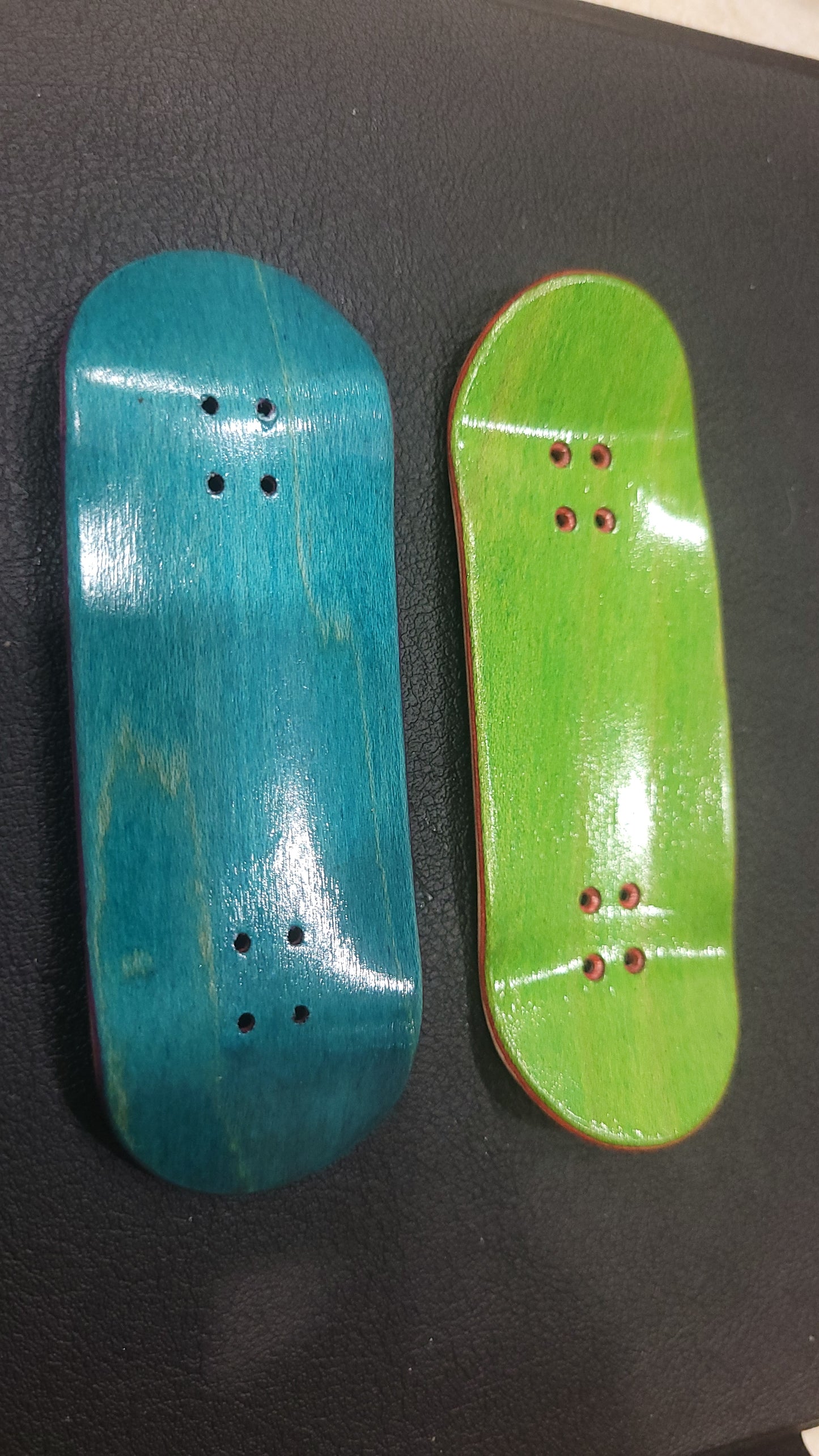 Double-colour veneer 34mmx96mm