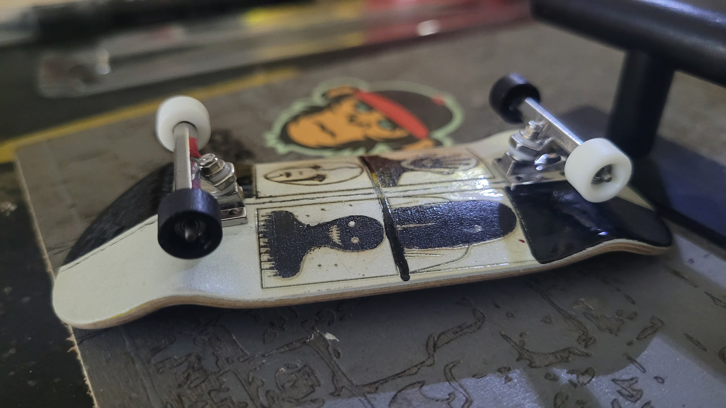 5 ply Maple Fingerboard - The Eyes dont lie - 33mm - Medium