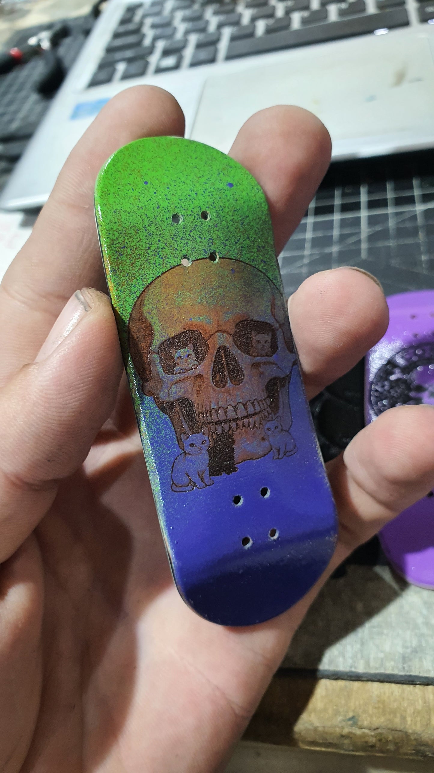 Saigon Skateboards 5-ply Canadian Maple Fingerboard 32mmx98mm "C.R.E.A.M"