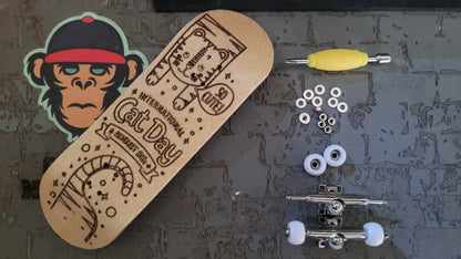 Coloring Fingerboard - Cat Day - 32mm - Medium