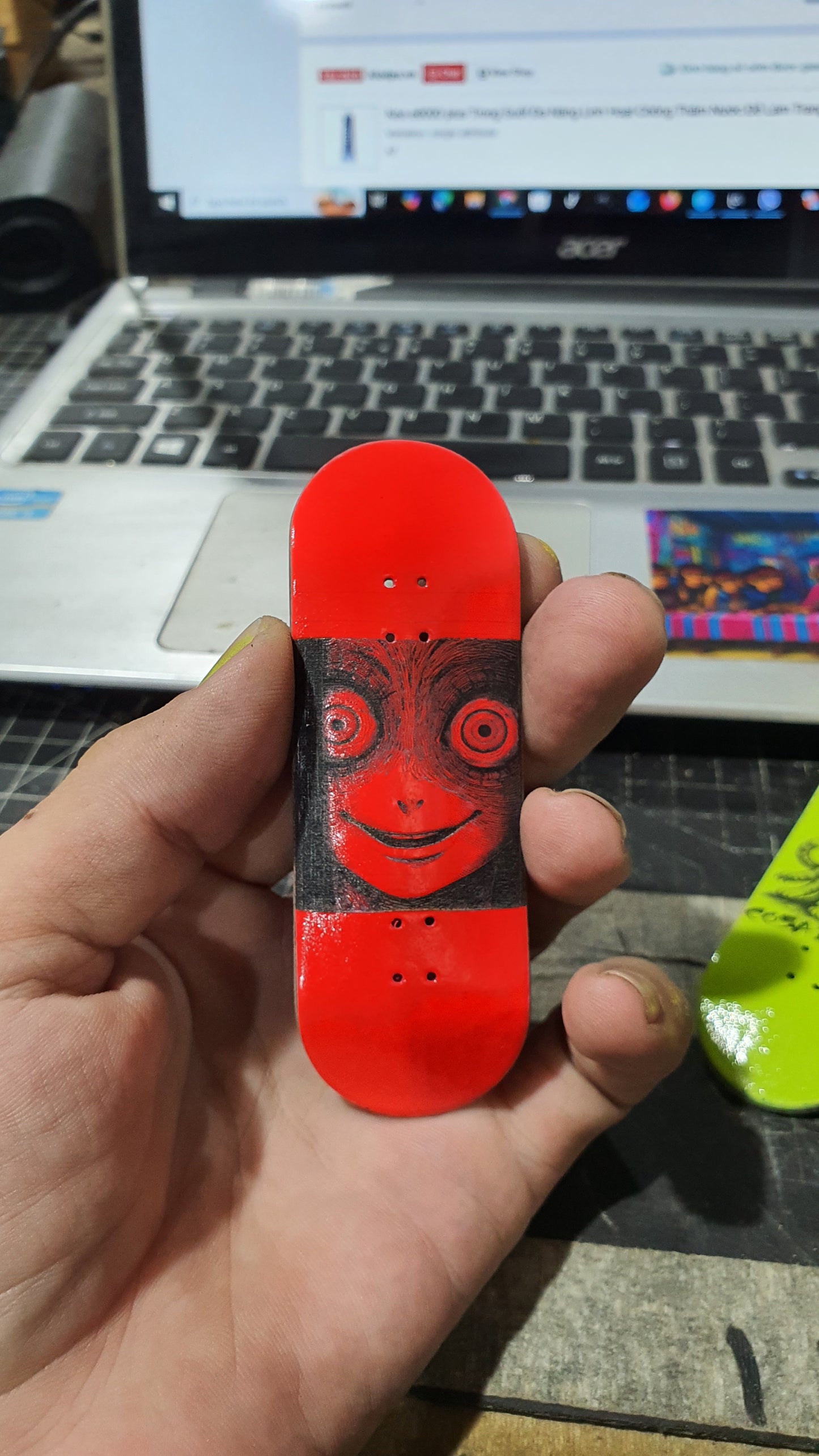 Saigon Skateboards 5-ply Canadian Maple Fingerboard 32mmx98mm Popsicle "Face"