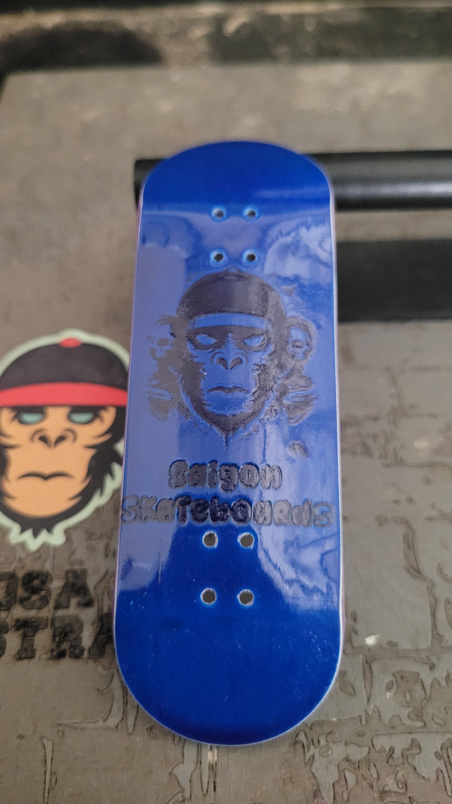 Cosa Nostra - Blue Monkey - 32mm Fingerboard Deck