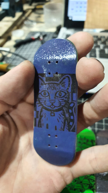 Saigon Skateboards 5-ply Canadian Maple Fingerboard "Catskills"