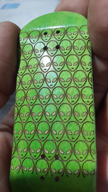 Alien Army 5-ply Canadian Maple Fingerboard 32mmx98mm Popsicle shape with multi coloured plies