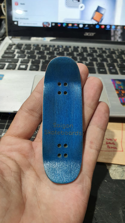 Saigon Skateboards 5-ply Canadian Maple Fingerboard 33x98mm Egg Shape
