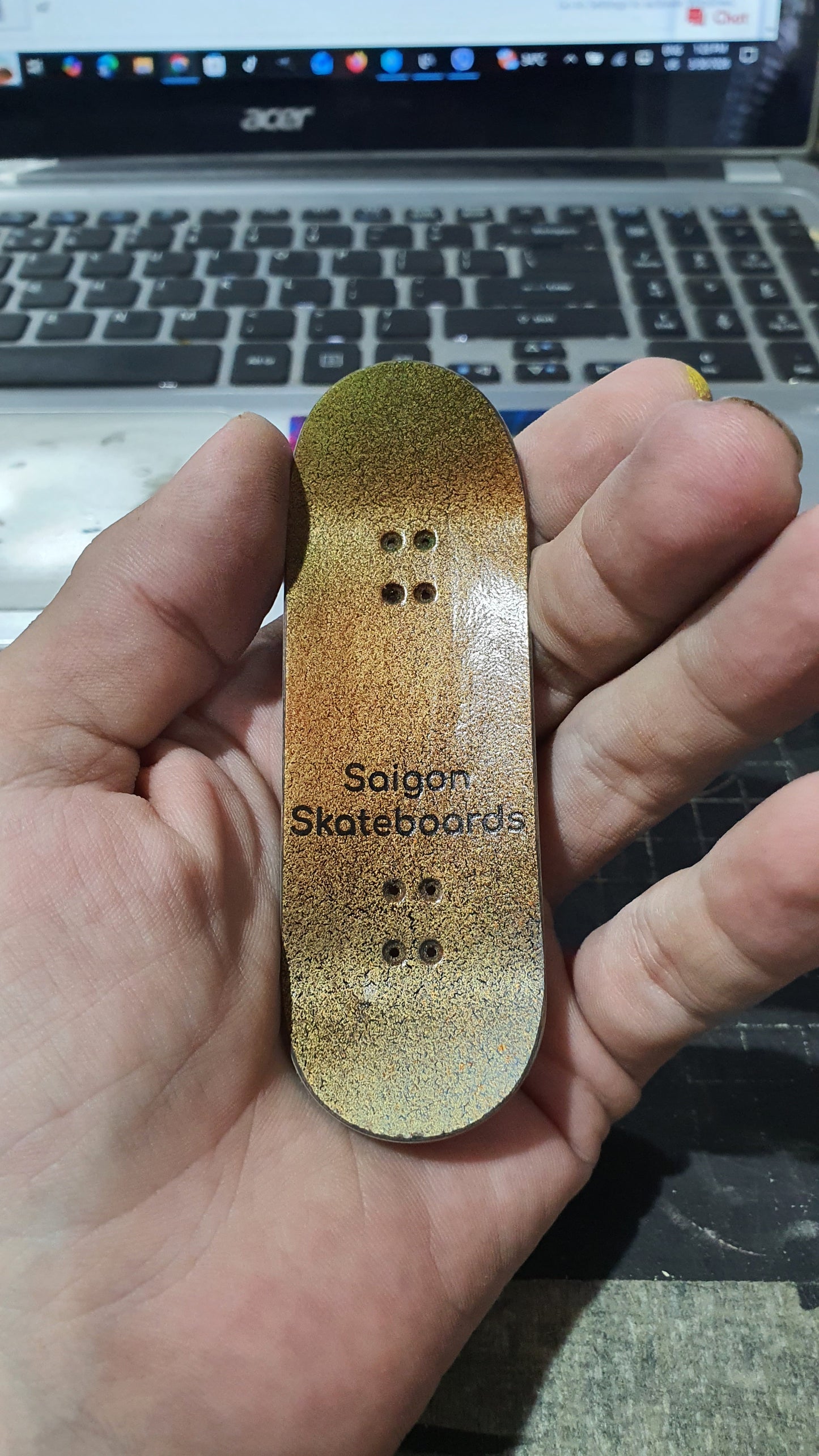 Saigon Skateboards 5-ply Canadian Maple Fingerboard 34mmx98mm Popsicle shape