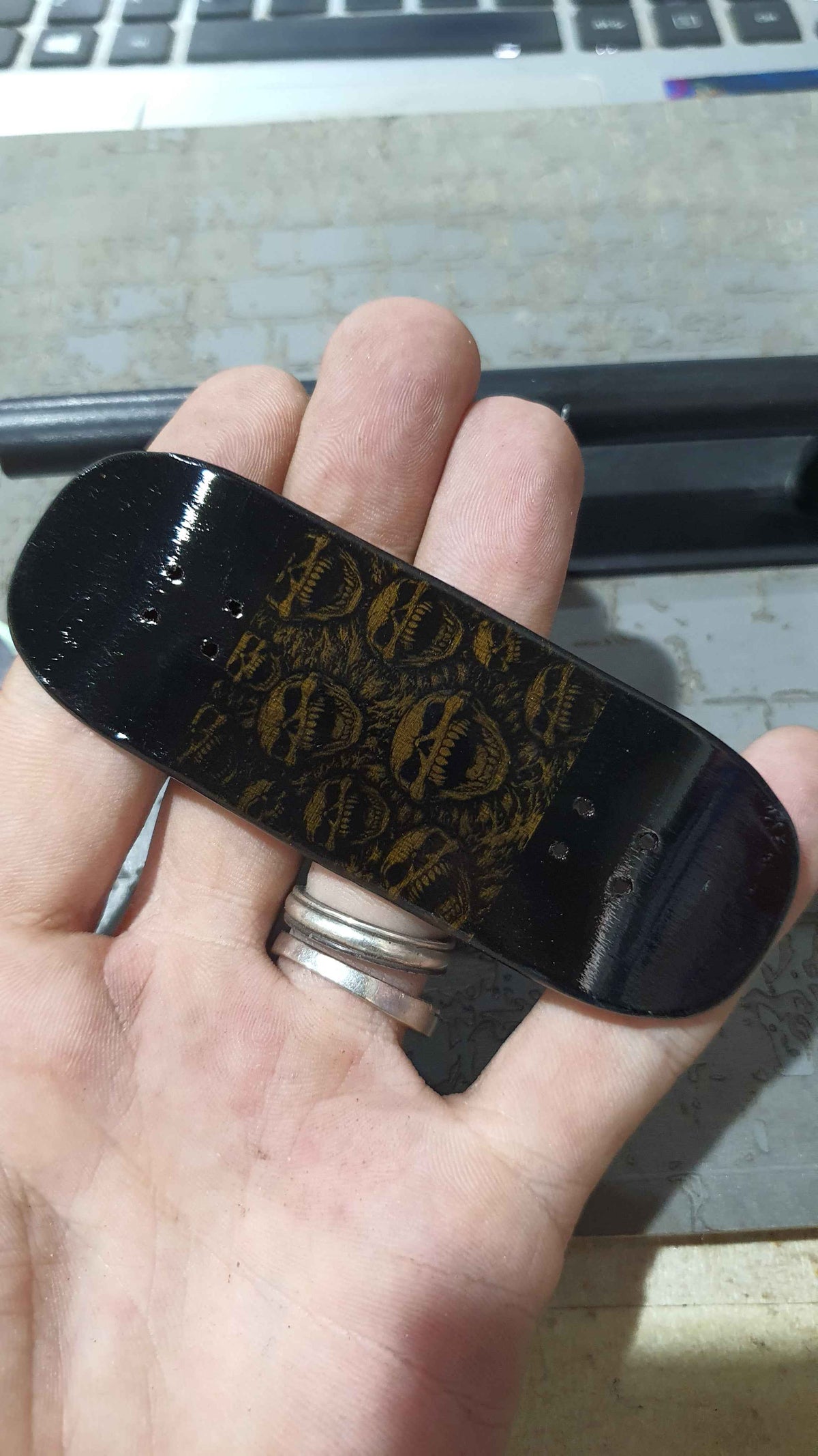 Skulls Fingerboard Deck - Elevate Your Skills with Saigon Skateboards