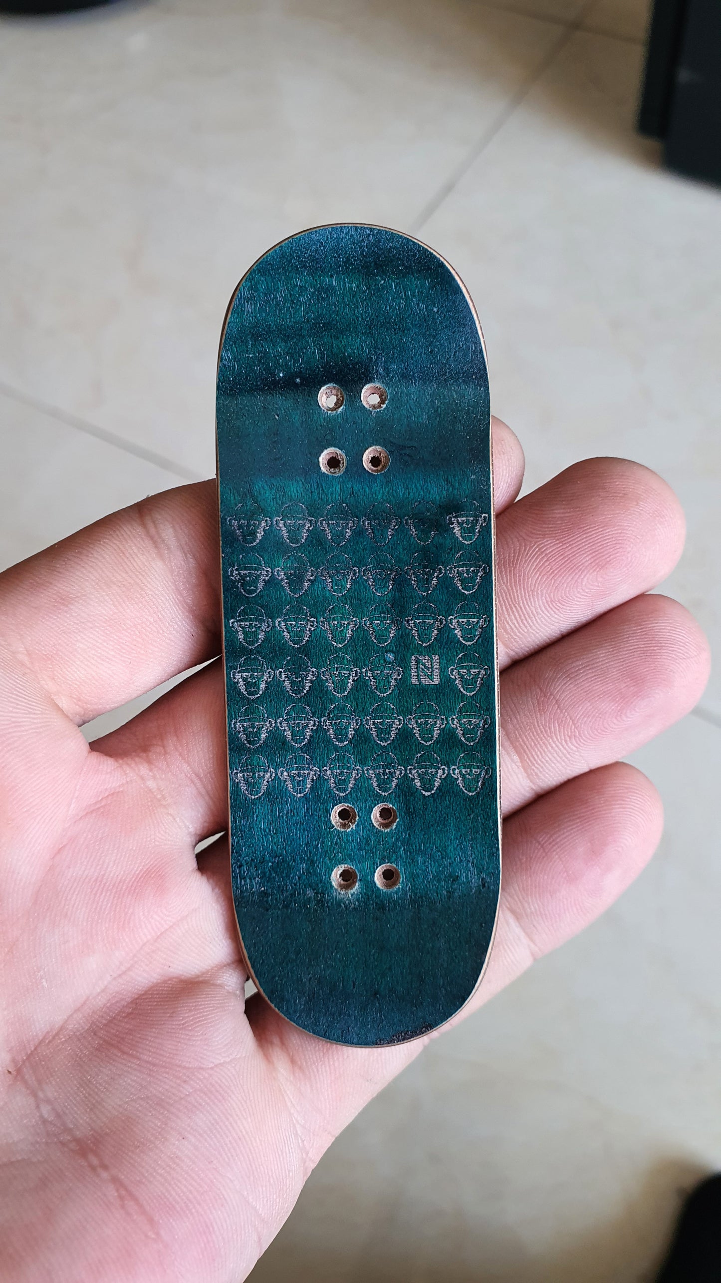 Cosa Nostra Handmade 6-Ply Canadian Maple, Ebony & White Oak 34mmx98mm Popsicle shape Fingerboard Medium- steep Kicks and concave. NFC Enabled.