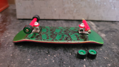 Cosa Nostra - Green Bear - 34mm Fingerboard