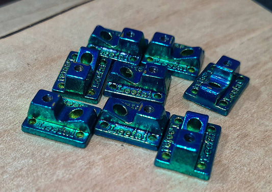 Leefai Naked Fingerboard Truck Baseplates – Limited Edition Teal & Red/Gold