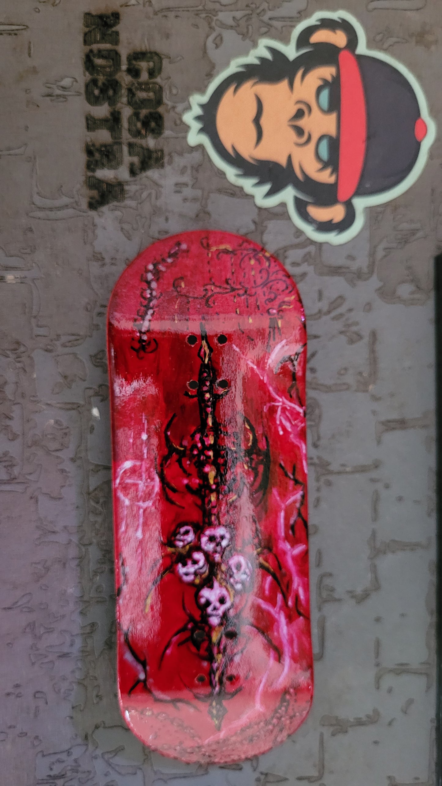 Cosa Nostra - Red Dart - 34mm Fingerboard