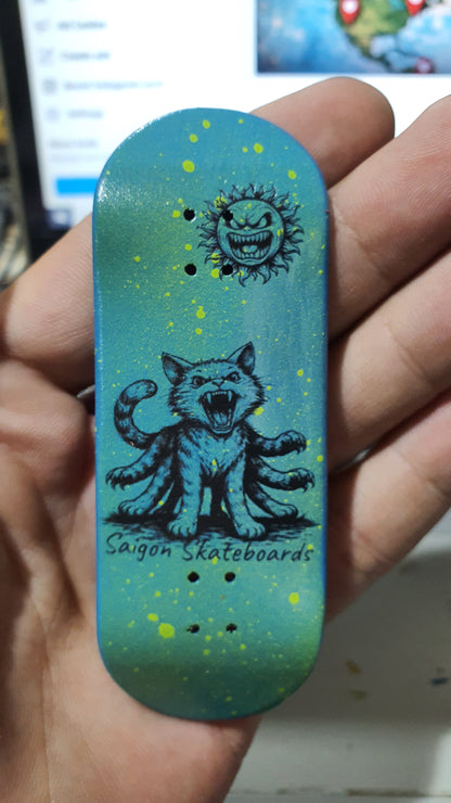 Saigon Skateshop 5-ply Canadian Maple Fingerboard 33mmx97mm Popsicle Shape "Cat in the sun"