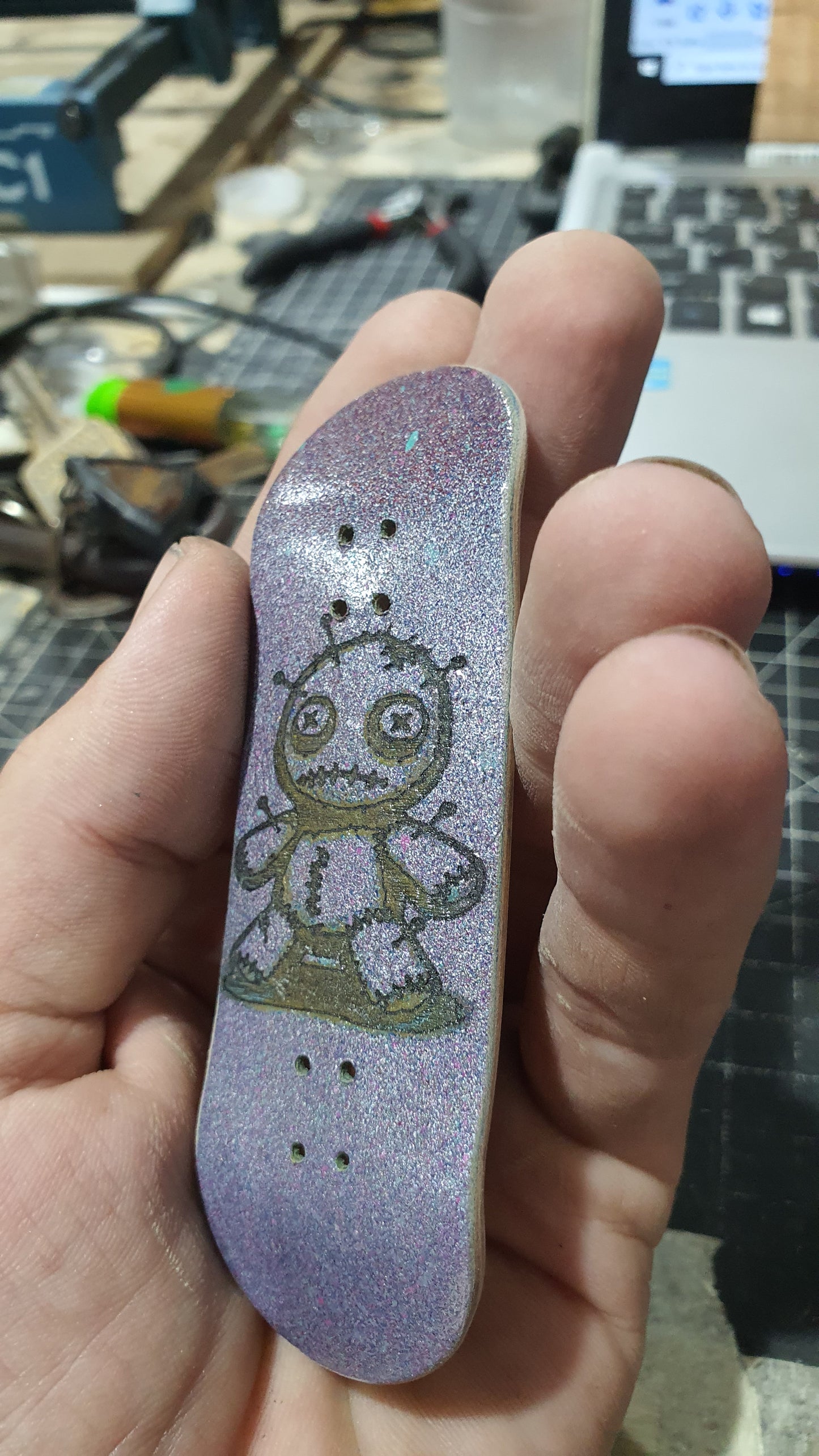 Saigon Skateboards 32mmx98mm 5-ply Canadian maple fingerboard "Voodoo"