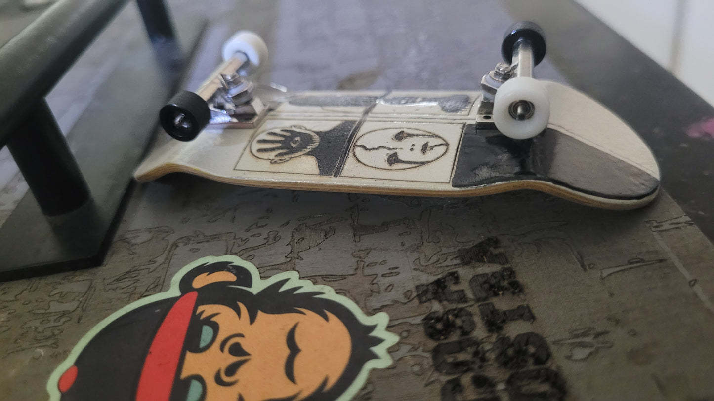 5 ply Maple Fingerboard - The Eyes dont lie - 33mm - Medium