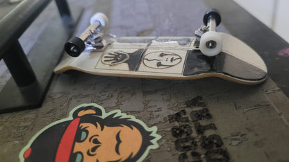 5 ply Maple Fingerboard - The Eyes dont lie - 33mm - Medium