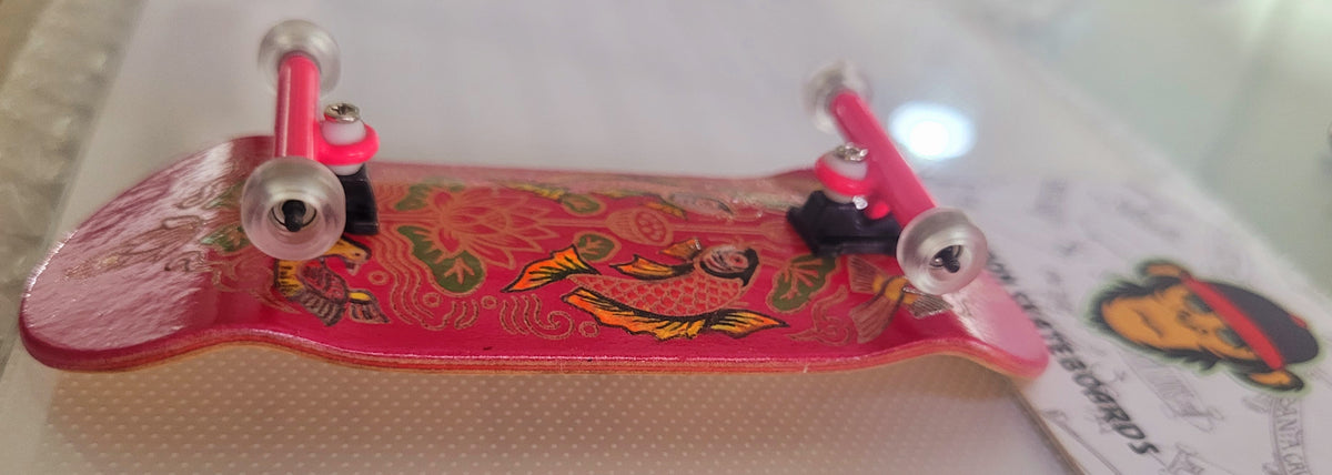 Tavola Fingerboard - Golden Lotus Koi - 33mm - Medium