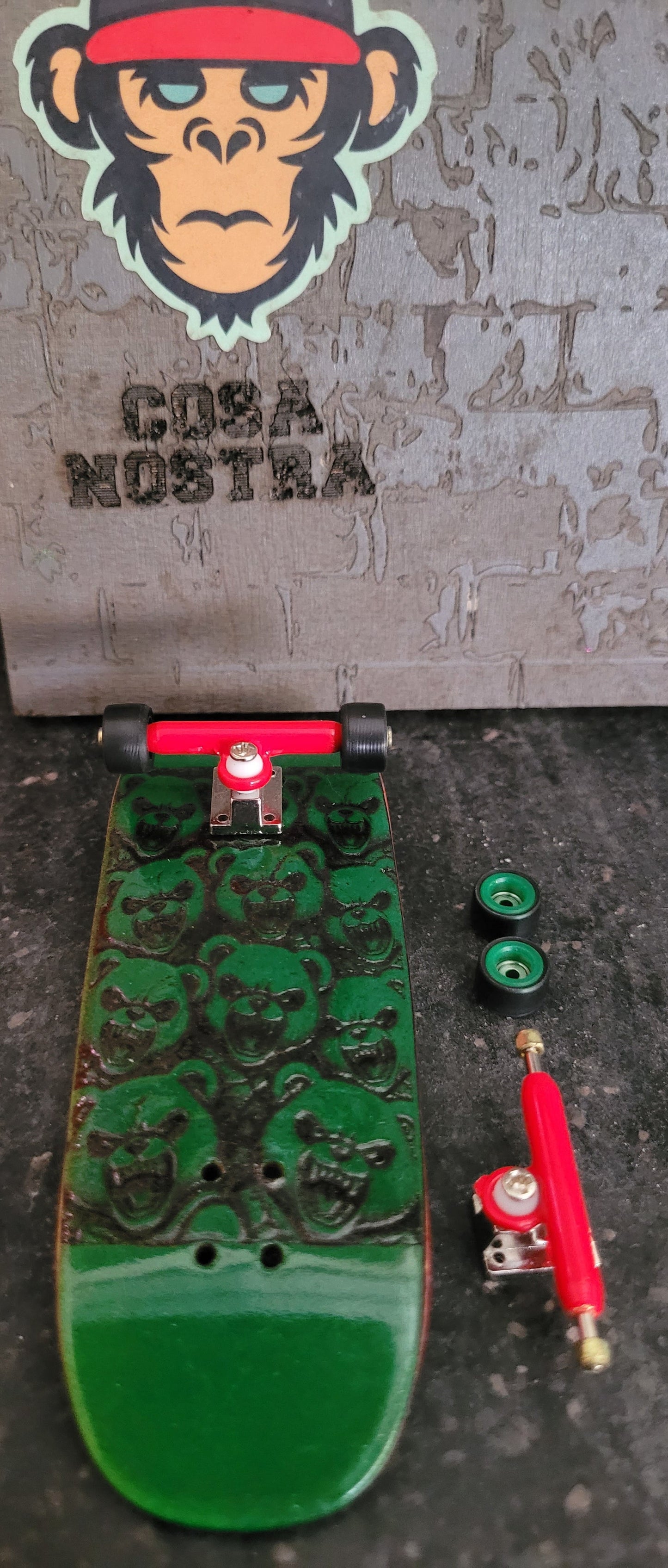 Cosa Nostra - Green Bear - 34mm Fingerboard